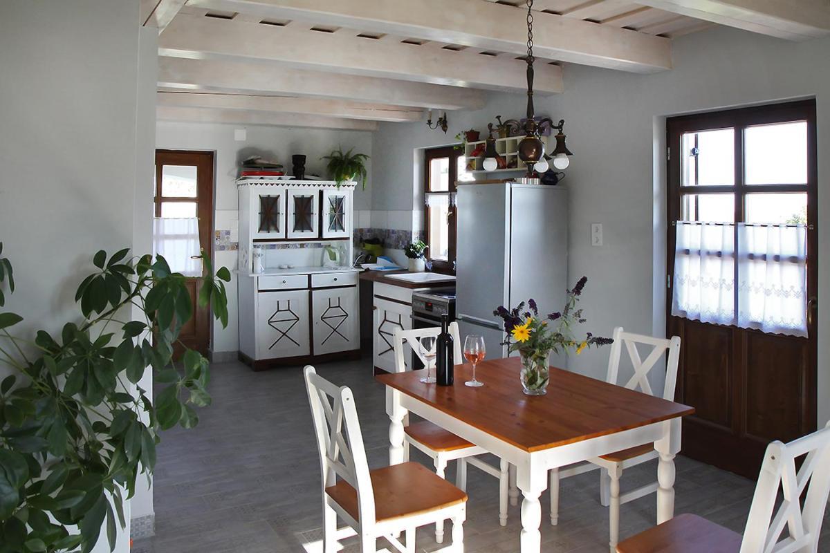 Villa Casa Beata Lesencetomaj Esterno foto